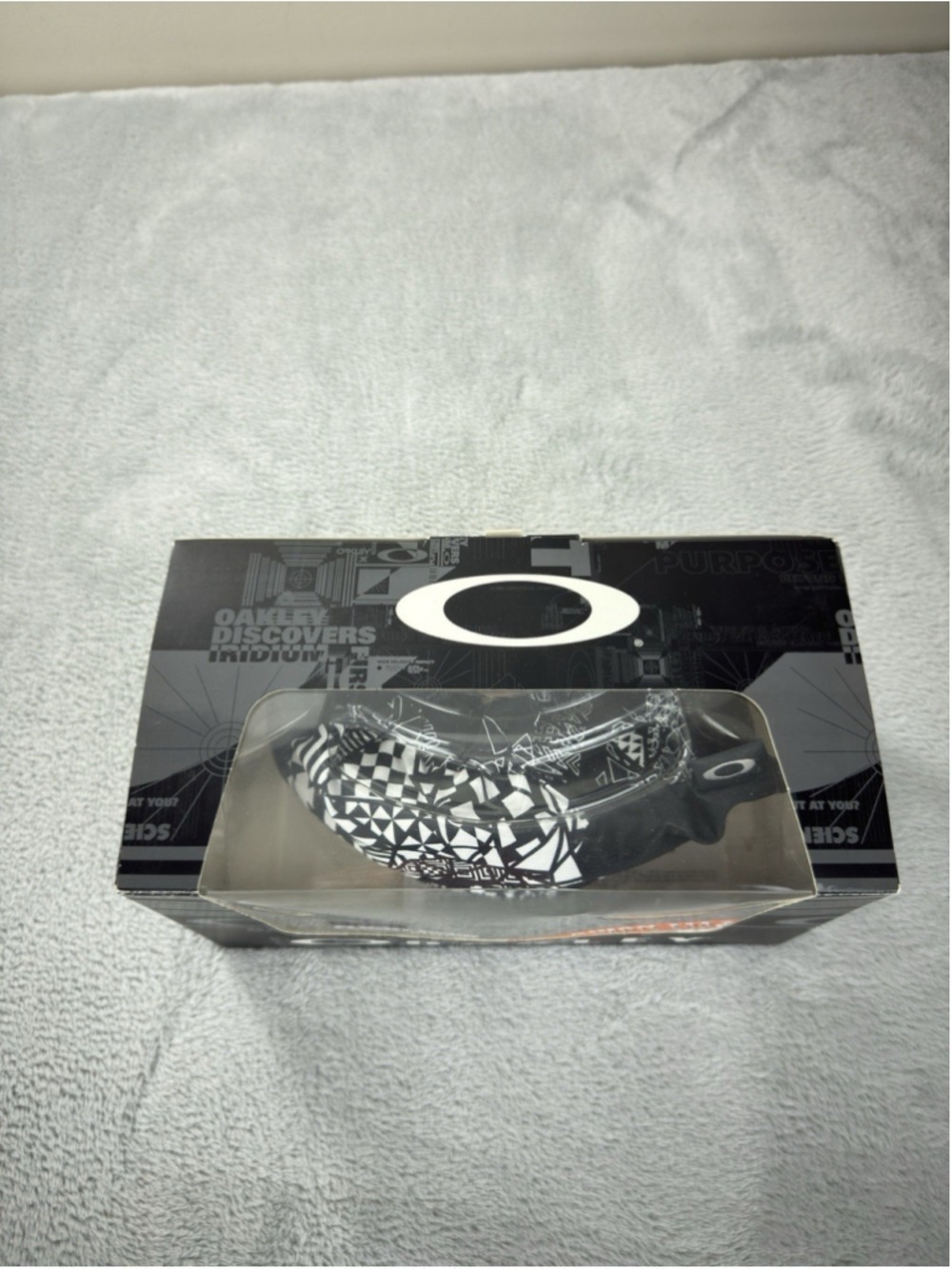 Oakley Flight Deck Prizm Iridium Snowboarding Goggles Red Orange - Picture 2 of 13